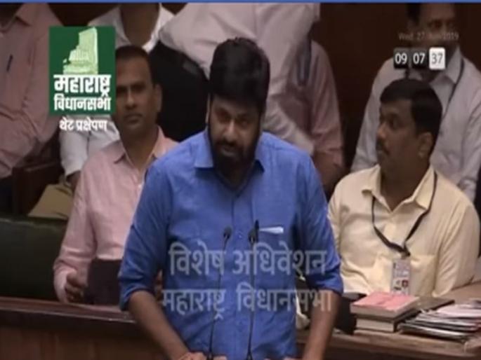 Video : The 'tricolor' is sworn in as a witness, bacchu kadu sworn with tiranga national flag | Video : 'तिरंग्याला' साक्षी मानून शपथ घेतो की.... आमदारांमधला वेगळाच भिडू Video : The 'tricolor' is sworn in as a witness, bacchu kadu sworn with tiranga national flag | Video : 'तिरंग्याला' साक्षी मानून शपथ घेतो की.... आमदारांमधला वेगळाच भिडू