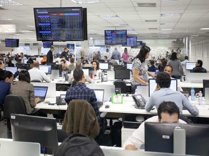 CoronaVirus Don't worry about the future; No one lost there job hrb | CoronaVirus भविष्याची चिंता नको; कोणालाही नोकरीतून काढणार नाही CoronaVirus Don't worry about the future; No one lost there job hrb | CoronaVirus भविष्याची चिंता नको; कोणालाही नोकरीतून काढणार नाही