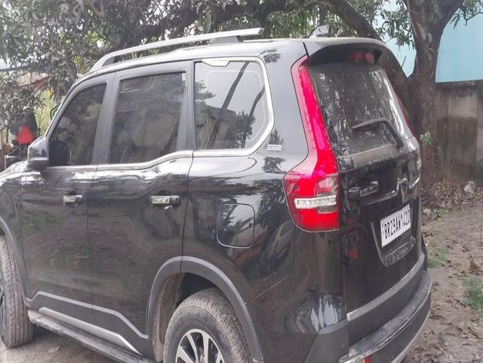 Crime News: Deputy chief's husband was having fun with two young women in a moving car; police stop the Scorpio in Bihar | Crime News: चालत्या गाडीत दोन तरुणींसोबत मौजमजा करत होता उपप्रमुखाचा पती; पोलिसांनी स्कॉर्पिओ थांबविताच... Crime News: Deputy chief's husband was having fun with two young women in a moving car; police stop the Scorpio in Bihar | Crime News: चालत्या गाडीत दोन तरुणींसोबत मौजमजा करत होता उपप्रमुखाचा पती; पोलिसांनी स्कॉर्पिओ थांबविताच...
