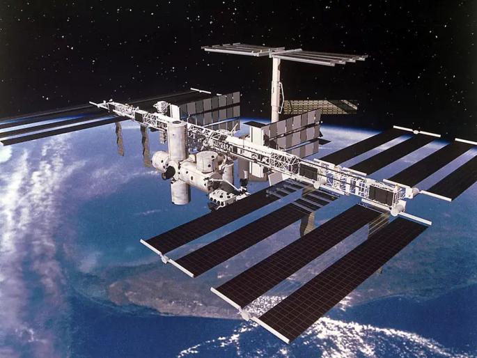 Close call! ... then a Chinese rocket would have hit the International Space Station: American Scientist | क्लोज कॉल!...तर पृथ्वीवर येताना चीनचे रॉकेट आंतरराष्ट्रीय स्पेस स्टेशनवर आदळले असते