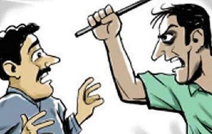 congress leader sanjay thakre beats up youth demanding babasaheb ambedkar birth anniversary contribution incident in nagpur | जि.प. सदस्याच्या पतीची वर्गणी गाेळा करणाऱ्यास मारहाण; गुन्हा दाखल congress leader sanjay thakre beats up youth demanding babasaheb ambedkar birth anniversary contribution incident in nagpur | जि.प. सदस्याच्या पतीची वर्गणी गाेळा करणाऱ्यास मारहाण; गुन्हा दाखल