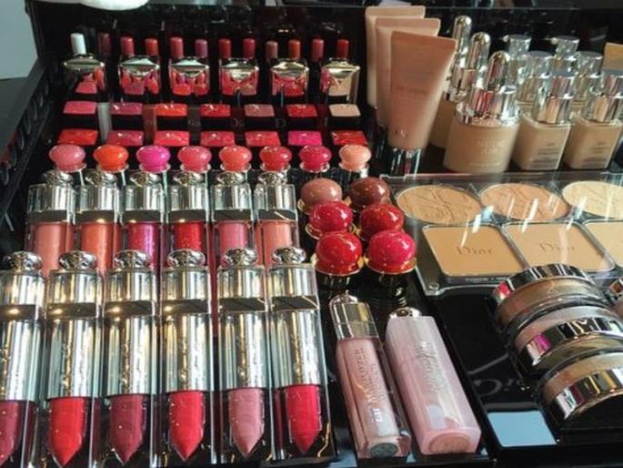Notice to counterfeit cosmetics sellers | बनावट सौंदर्य प्रसाधने विकणाऱ्यांना नोटीस Notice to counterfeit cosmetics sellers | बनावट सौंदर्य प्रसाधने विकणाऱ्यांना नोटीस