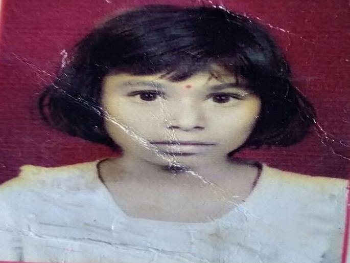 School girl suicide due to constant harassment in Beed | सततच्या छेडछाडीमुळे शाळकरी मुलीची आत्महत्या School girl suicide due to constant harassment in Beed | सततच्या छेडछाडीमुळे शाळकरी मुलीची आत्महत्या