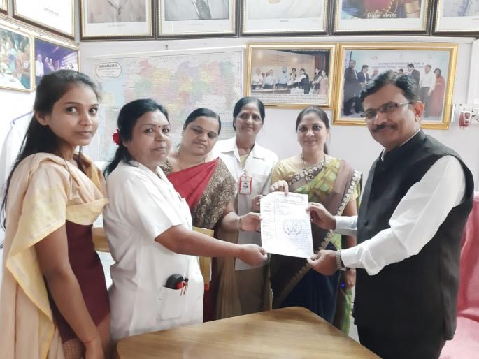 A video from Caesar Ward of Beed District Hospital went viral by a relative of the patient | बीड जिल्हा रुग्णालयातील सीझर वार्डमधील व्हिडीओ नातेवाईकांनी केला व्हायरल A video from Caesar Ward of Beed District Hospital went viral by a relative of the patient | बीड जिल्हा रुग्णालयातील सीझर वार्डमधील व्हिडीओ नातेवाईकांनी केला व्हायरल