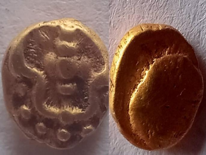 Golden rain falls in Beed in Kolhapur district; Gold coins found in the field | कोल्हापूर जिल्ह्यातील बीडमध्ये पडतो सोन्याचा पाऊस, पुनश्च प्रत्यय; शेतात सापडली सुवर्णमुद्रा Golden rain falls in Beed in Kolhapur district; Gold coins found in the field | कोल्हापूर जिल्ह्यातील बीडमध्ये पडतो सोन्याचा पाऊस, पुनश्च प्रत्यय; शेतात सापडली सुवर्णमुद्रा