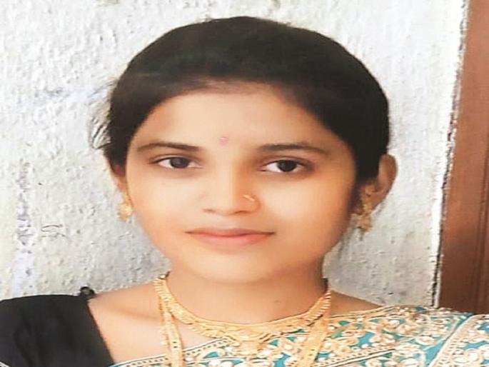 The pregnant married women returned against her will; The next day the parents found her body | इच्छा नसतानाही गर्भवती विवाहिता सासरी परतली; दुसऱ्या दिवशी आई-वडिलांना भेटला मृतदेह The pregnant married women returned against her will; The next day the parents found her body | इच्छा नसतानाही गर्भवती विवाहिता सासरी परतली; दुसऱ्या दिवशी आई-वडिलांना भेटला मृतदेह