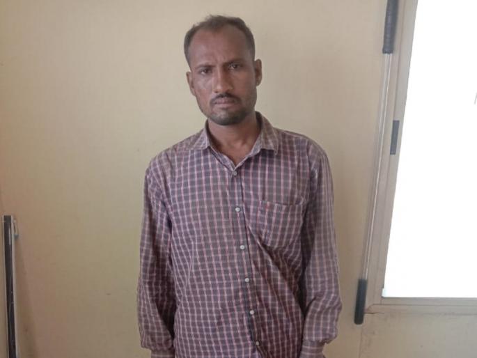 man arrested for stealing bike in beed | बीडमध्ये दारुच्या नशेत दुचाकी चोरणाऱ्याच्या आवळल्या मुसक्या man arrested for stealing bike in beed | बीडमध्ये दारुच्या नशेत दुचाकी चोरणाऱ्याच्या आवळल्या मुसक्या