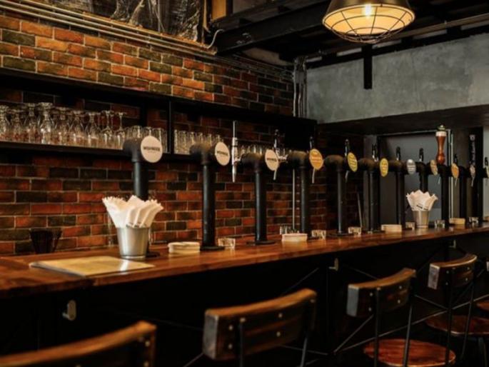 Marriage Behind the Beer Bar | हुंडा म्हणून बीअर बार द्या, पतीकडूनच विवाहितेचा छळ Marriage Behind the Beer Bar | हुंडा म्हणून बीअर बार द्या, पतीकडूनच विवाहितेचा छळ