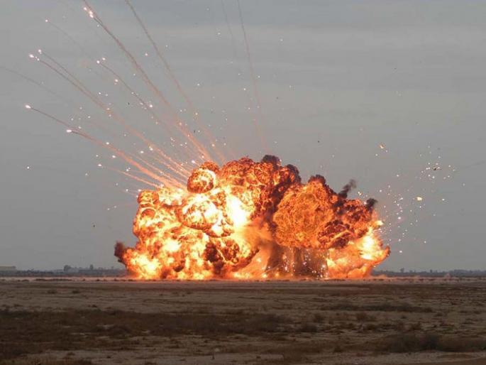 How can explosives be easily available in the country? | देशात स्फोटके सहजपणे कशी उपलब्ध होऊ शकतात? How can explosives be easily available in the country? | देशात स्फोटके सहजपणे कशी उपलब्ध होऊ शकतात?