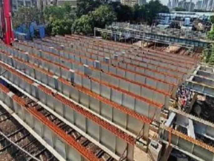 Belasis, Sion flyovers to be opened for traffic in the new year; Meeting of municipality, traffic police, railway officials | बेलासिस, सायन उड्डाणपूल नवीन वर्षात वाहतुकीसाठी होणार खुले; पालिका, वाहतूक पोलिस, रेल्वे अधिकाऱ्यांची बैठक