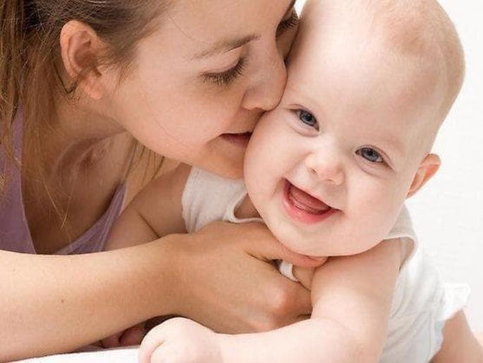 Know what is the best age to become a mother? | महिला 'या' वयात आई झाल्यास हुशार बाळ येतं जन्माला, रिसर्चमधून खुलासा