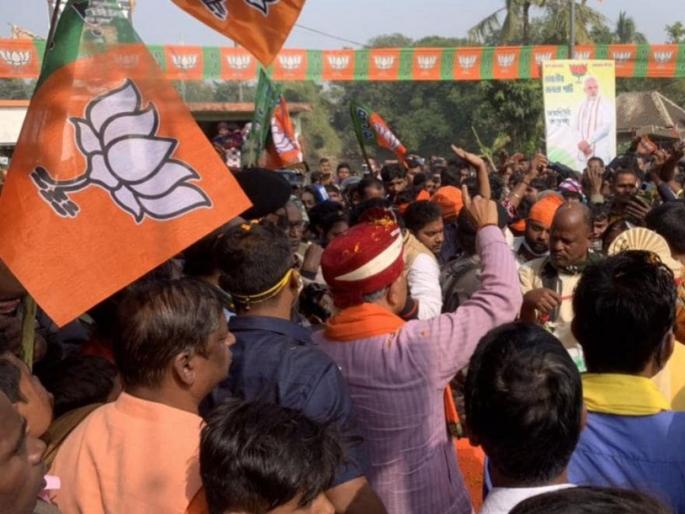 Worse situation in West Bengal than Kashmir BJP complains to Election Commission | "प. बंगालमध्ये काश्मीरपेक्षा वाईट स्थिती", भाजपची निवडणूक आयोगाकडे तक्रार Worse situation in West Bengal than Kashmir BJP complains to Election Commission | "प. बंगालमध्ये काश्मीरपेक्षा वाईट स्थिती", भाजपची निवडणूक आयोगाकडे तक्रार
