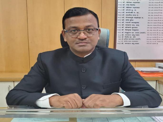 District Health Officer Dr. Bhagwan Pawar contracted corona after the first dose | Corona Virus Pune: आता पुण्याचे जिल्हा आरोग्य अधिकारी कोरोनाबाधित District Health Officer Dr. Bhagwan Pawar contracted corona after the first dose | Corona Virus Pune: आता पुण्याचे जिल्हा आरोग्य अधिकारी कोरोनाबाधित