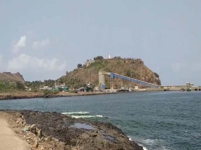 302 crore provision for cruise terminal at Bhagwati port in Ratnagiri | रत्नागिरीतील भगवती बंदरात क्रुझ टर्मिनलसाठी ३०२ कोटीची तरतूद, रोजगाराची संधी उपलब्ध होणार 302 crore provision for cruise terminal at Bhagwati port in Ratnagiri | रत्नागिरीतील भगवती बंदरात क्रुझ टर्मिनलसाठी ३०२ कोटीची तरतूद, रोजगाराची संधी उपलब्ध होणार