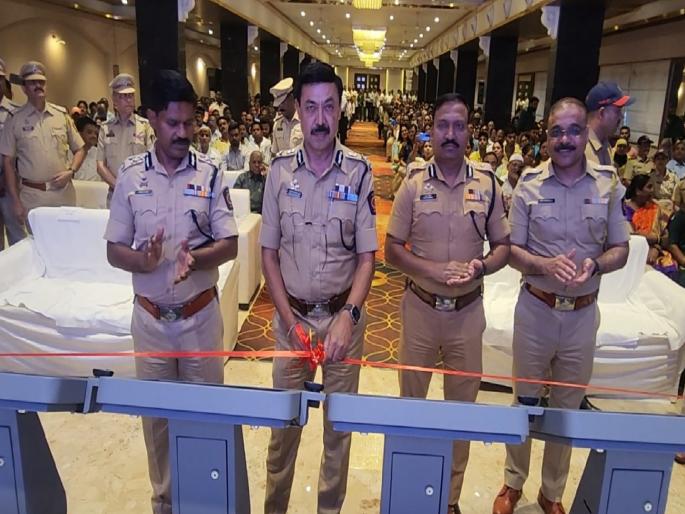 Good response of citizens to Self Help Desk Activities will also be implemented in all police stations of Thane Commissionerate |  सेल्फ हेल्प डेस्कला नागरिकांचा चांगला प्रतिसाद; ठाणे आयुक्तालयातील सर्व पोलीस ठाण्यातही उपक्रम राबविणार