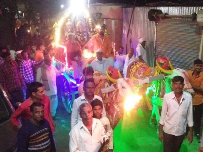 Bhavnavanth Pathakhi rally in Savkheda in Pachora taluka | पाचोरा तालुक्यातील सावखेडा येथे भैरवनाथांच्या पालखी मिरवणुकीने यात्रोत्सवाची सांगता Bhavnavanth Pathakhi rally in Savkheda in Pachora taluka | पाचोरा तालुक्यातील सावखेडा येथे भैरवनाथांच्या पालखी मिरवणुकीने यात्रोत्सवाची सांगता