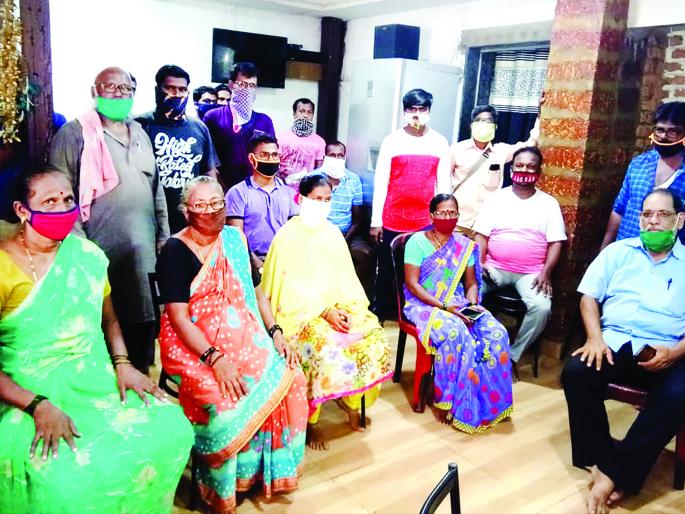 corona virus: Vegetable sellers closed indefinitely, Malvan Municipality forces swab test | corona virus : भाजी विक्रेत्यांचा बेमुदत बंद, मालवण पालिकेकडून स्वॅब टेस्ट सक्ती corona virus: Vegetable sellers closed indefinitely, Malvan Municipality forces swab test | corona virus : भाजी विक्रेत्यांचा बेमुदत बंद, मालवण पालिकेकडून स्वॅब टेस्ट सक्ती