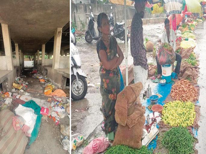 Bhajimandi adjacent to Darga Chowk became a garbage depot; Vendors stalls on the street | दर्गा चौक लगतच्या भाजीमंडीचा झाला कचरा डेपो; विक्रेत्यांचे बस्तान रस्त्यावर Bhajimandi adjacent to Darga Chowk became a garbage depot; Vendors stalls on the street | दर्गा चौक लगतच्या भाजीमंडीचा झाला कचरा डेपो; विक्रेत्यांचे बस्तान रस्त्यावर