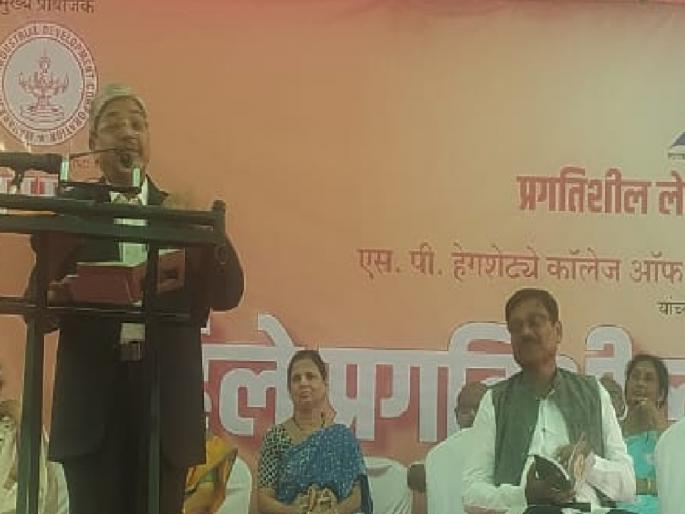 Writers should build an ideological fight against neo-fascism says Dr. Bhalchandra Mungekar | नव्या फॅसिझमविरुध्द साहित्यिकांनी वैचारिक लढा उभारावा : डॉ.भालचंद्र मुणगेकर