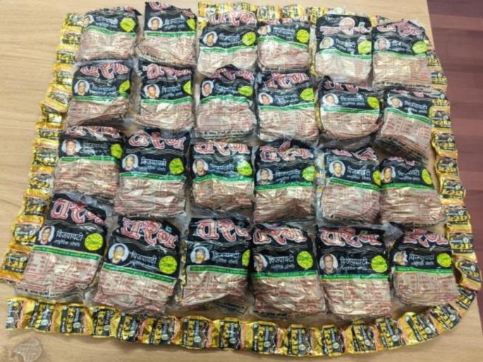 pune crime 24 packets of cannabis-infused Banta pills seized; Anti-Narcotics Squad takes action | भांगयुक्त बंटा गोळ्यांची २४ पाकिटे जप्त; अमली पदार्थ विरोधी पथकाची कारवाई   pune crime 24 packets of cannabis-infused Banta pills seized; Anti-Narcotics Squad takes action | भांगयुक्त बंटा गोळ्यांची २४ पाकिटे जप्त; अमली पदार्थ विरोधी पथकाची कारवाई