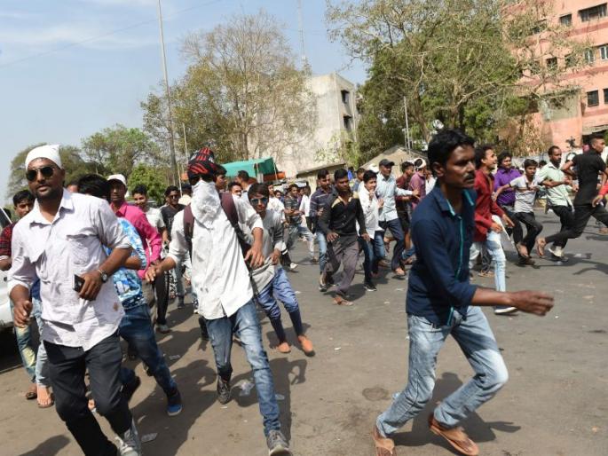 'India bandh' called by 20 political parties, including Congress, pushed the egoist government | काँग्रेससह देशातल्या २0 राजकीय पक्षांनी पुकारलेल्या 'भारत बंद'नं अहंकारी सरकारला धक्का 'India bandh' called by 20 political parties, including Congress, pushed the egoist government | काँग्रेससह देशातल्या २0 राजकीय पक्षांनी पुकारलेल्या 'भारत बंद'नं अहंकारी सरकारला धक्का