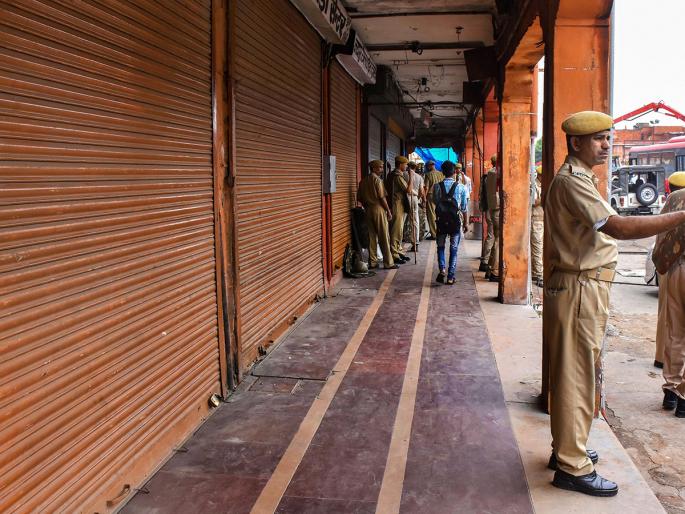 Solapur: Sunil Kamble murder case called Sango bandh on Friday | Solapur: सुनील कांबळे खूनप्रकरणी शुक्रवारी सांगोला बंदची हाक Solapur: Sunil Kamble murder case called Sango bandh on Friday | Solapur: सुनील कांबळे खूनप्रकरणी शुक्रवारी सांगोला बंदची हाक