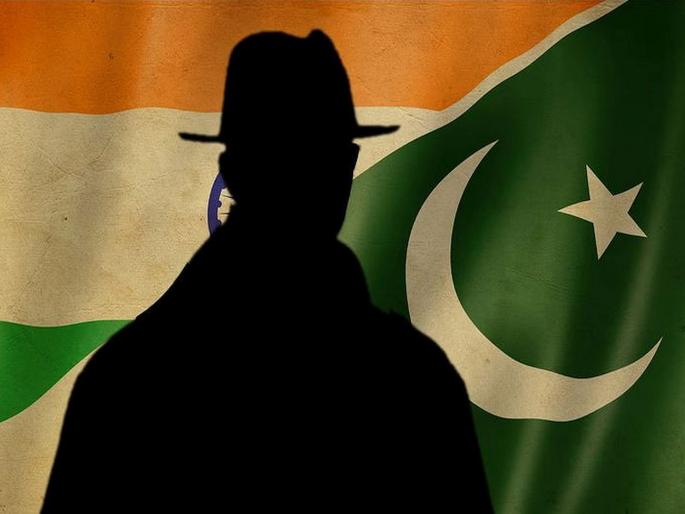 There is a threat...! Confidential documents of BHEL, which provides air defense for the country, were leaked to Pakistan; one arrested | धोका झाला...! देशासाठी हवाई संरक्षण पुरविणाऱ्या भेलची गोपनिय कागदपत्रे पाकिस्तानला लीक केली; एकाला अटक There is a threat...! Confidential documents of BHEL, which provides air defense for the country, were leaked to Pakistan; one arrested | धोका झाला...! देशासाठी हवाई संरक्षण पुरविणाऱ्या भेलची गोपनिय कागदपत्रे पाकिस्तानला लीक केली; एकाला अटक