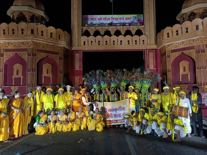 Bharat Jodo Yatra: Tribal arts set ready to welcome Bharat Jodo Yatra! | Bharat Jodo Yatra: भारत जोडो यात्रेच्या स्वागतासाठी आदिवासी कला संच सज्ज !