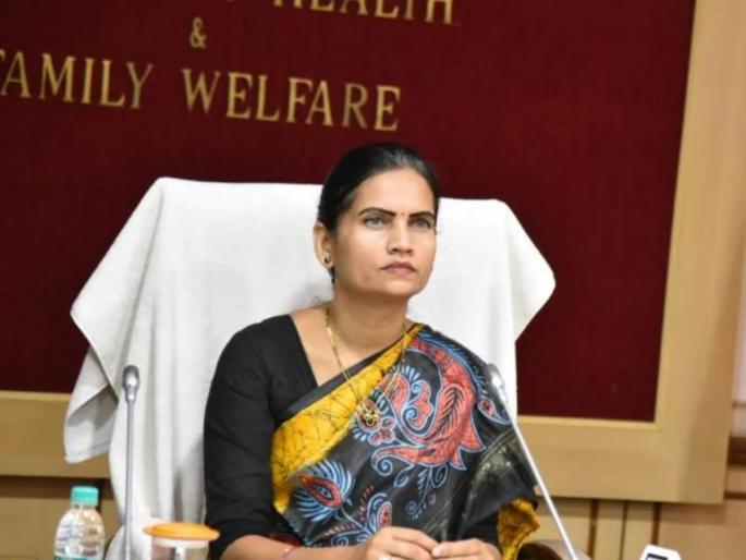 Bharti Pawar slams Opponents over onion rate issue | कांद्याच्या प्रश्नावर विरोधक दुतोंडी - भारती पवार Bharti Pawar slams Opponents over onion rate issue | कांद्याच्या प्रश्नावर विरोधक दुतोंडी - भारती पवार