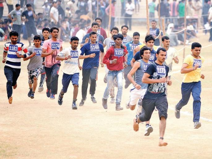 pune police bharti The exam for eligible candidates for the post of police constable is on Sunday; Candidates are in a state of confusion as they have not received their admit cards yet | Police Bharti 2026: पोलिस शिपाई लेखी परीक्षा जवळ, प्रवेशपत्र गायब pune police bharti The exam for eligible candidates for the post of police constable is on Sunday; Candidates are in a state of confusion as they have not received their admit cards yet | Police Bharti 2026: पोलिस शिपाई लेखी परीक्षा जवळ, प्रवेशपत्र गायब