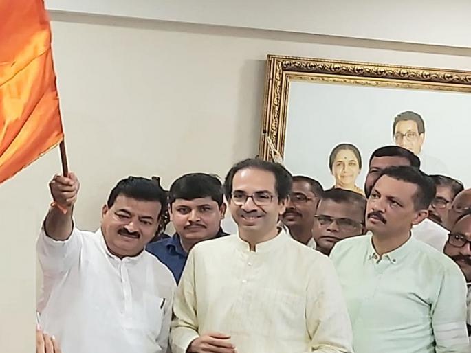 Shiv Sena chief's Shiv Sena is in the hands of his heirs; Shiv Sena group leader Bhaskar Jadhav's statement | शिवसेनाप्रमुखांची शिवसेना तोतया वारसदारांच्या हातात; नाराजीच्या वृत्तांनंतर भास्कर जाधव कडाडले
