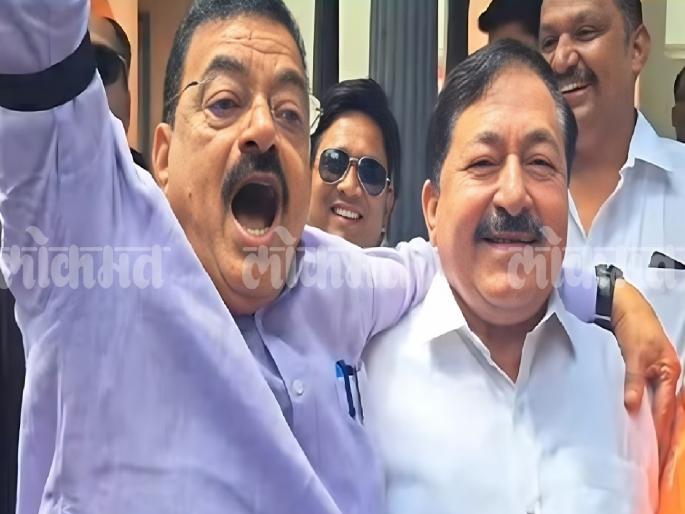 MLA Bhaskar Jadhav embraced arch political enemy Ramesh Kadam | कट्टर राजकीय स्पर्धक!, मराठा समाजाच्या मोर्चात भास्कर जाधवांनी रमेश कदमांना मारली मिठी MLA Bhaskar Jadhav embraced arch political enemy Ramesh Kadam | कट्टर राजकीय स्पर्धक!, मराठा समाजाच्या मोर्चात भास्कर जाधवांनी रमेश कदमांना मारली मिठी