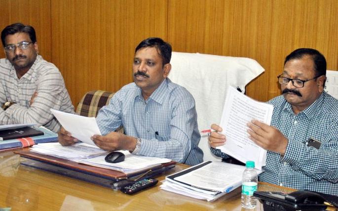 The saving of 2100 tonnes of Ration Grains in Nagpur district every month | नागपूर जिल्ह्यात दर महिन्याला २१०० टन रेशन धान्याची बचत The saving of 2100 tonnes of Ration Grains in Nagpur district every month | नागपूर जिल्ह्यात दर महिन्याला २१०० टन रेशन धान्याची बचत