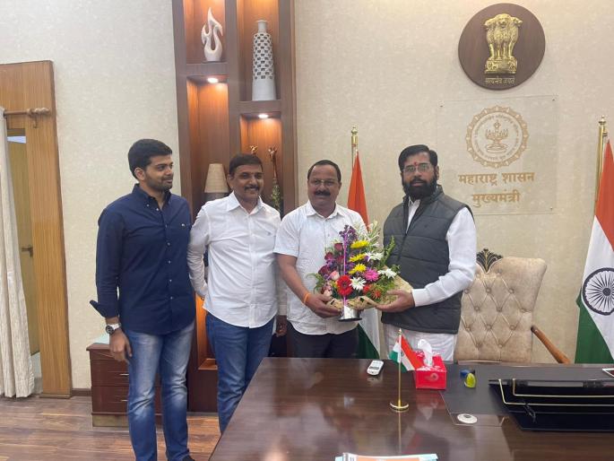 bhausaheb choudhary of uddhav thackeray group join shinde group overnight | उद्धव ठाकरे गटाचे भाऊसाहेब चौधरी रातोरात शिंदे गटात bhausaheb choudhary of uddhav thackeray group join shinde group overnight | उद्धव ठाकरे गटाचे भाऊसाहेब चौधरी रातोरात शिंदे गटात