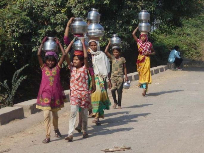 Due to the water cut of Vrindagarh, the useless | उभादगड येथील जलकुंभ ठरतोय निरुपयोगी Due to the water cut of Vrindagarh, the useless | उभादगड येथील जलकुंभ ठरतोय निरुपयोगी