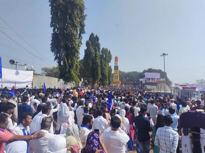 Bhimsagar of lakhs flowed in Koregaon Bhima; Greetings on behalf of all parties, organizations | कोरेगाव भीमात लोटला लाखोंचा भीमसागर; सर्व पक्षीय, संघटनांच्यावतीने अभिवादन Bhimsagar of lakhs flowed in Koregaon Bhima; Greetings on behalf of all parties, organizations | कोरेगाव भीमात लोटला लाखोंचा भीमसागर; सर्व पक्षीय, संघटनांच्यावतीने अभिवादन