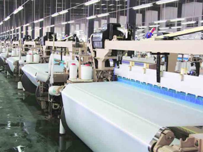 Hijackers of deceased workers | कामगारांच्या फसवेगिरीने यंत्रमागमालक हैराण Hijackers of deceased workers | कामगारांच्या फसवेगिरीने यंत्रमागमालक हैराण