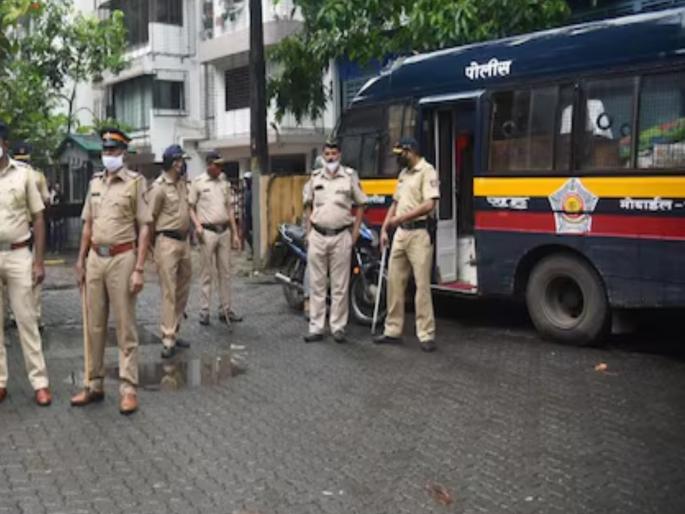 Bhiwandi crime news Sellers attack customers for taking too much banana | एक केळ जास्त घेतल्याने तरुणांवर लोखंडी रॉडने हल्ला; भिवडींत बाप-लेकाला अटक Bhiwandi crime news Sellers attack customers for taking too much banana | एक केळ जास्त घेतल्याने तरुणांवर लोखंडी रॉडने हल्ला; भिवडींत बाप-लेकाला अटक