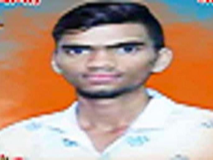 young man was killed in road accident in Bhiwandi | भिवंडीत खड्ड्याने घेतला तरुणाचा बळी, सात कोटींच्या दुरुस्ती नंतरही रस्त्याची दुरावस्था young man was killed in road accident in Bhiwandi | भिवंडीत खड्ड्याने घेतला तरुणाचा बळी, सात कोटींच्या दुरुस्ती नंतरही रस्त्याची दुरावस्था