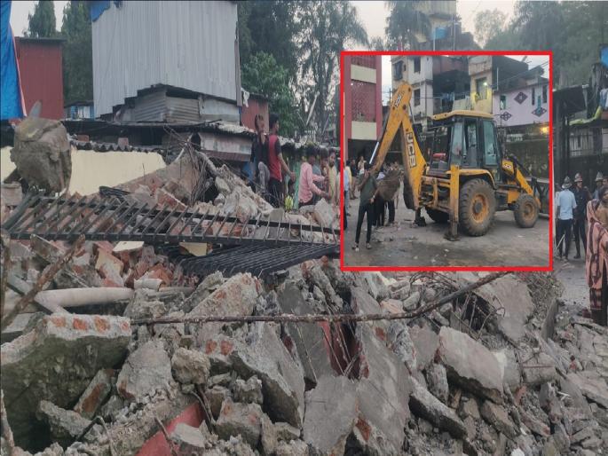 Protective wall of marriage hall collapsed due to JCB ; Six people including 3 children were injuredb | जेसीबीच्या धक्क्याने मंगल कार्यालयाची संरक्षक भिंत कोसळली; 3 चिमुकल्यांसह सहाजण जखमी Protective wall of marriage hall collapsed due to JCB ; Six people including 3 children were injuredb | जेसीबीच्या धक्क्याने मंगल कार्यालयाची संरक्षक भिंत कोसळली; 3 चिमुकल्यांसह सहाजण जखमी