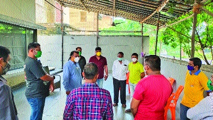 Notice in the hands of 82 residents of Bhopar | भोपरमधील ८२ रहिवाशांच्या हाती नोटिसा Notice in the hands of 82 residents of Bhopar | भोपरमधील ८२ रहिवाशांच्या हाती नोटिसा