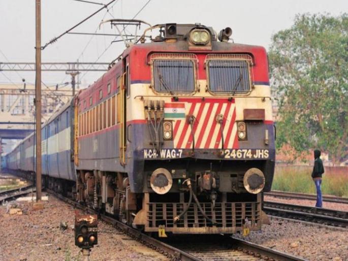 The Bhusawal-Wardha passenger train will be converted into an express | भुसावळ-वर्धा पॅसेंजर गाडी एक्स्प्रेसमध्ये परिवर्तित होणार The Bhusawal-Wardha passenger train will be converted into an express | भुसावळ-वर्धा पॅसेंजर गाडी एक्स्प्रेसमध्ये परिवर्तित होणार