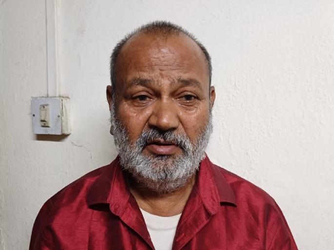 Bhondubaba exposed in Kolhapur; 65,000 demanded to karni, three arrested | कोल्हापुरात भोंदूबाबाचा पर्दाफाश; करणी काढण्यासाठी ६५ हजारांची मागणी, तिघांना अटक Bhondubaba exposed in Kolhapur; 65,000 demanded to karni, three arrested | कोल्हापुरात भोंदूबाबाचा पर्दाफाश; करणी काढण्यासाठी ६५ हजारांची मागणी, तिघांना अटक