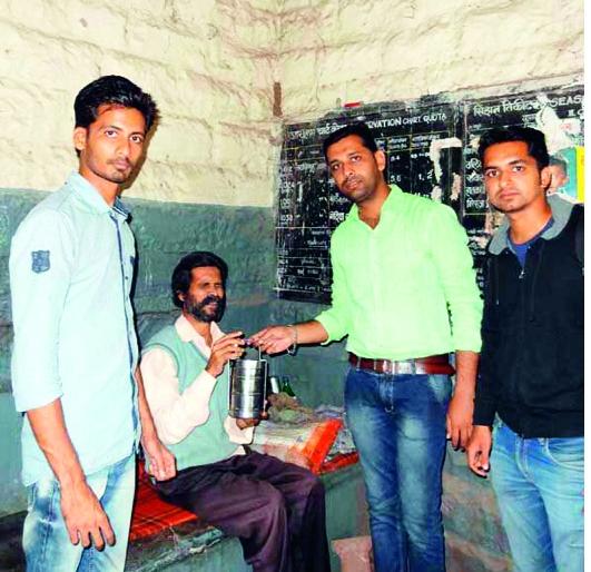 The basis of unfounded base - look | निराधारांचा आधार- दृष्टीक्षेप The basis of unfounded base - look | निराधारांचा आधार- दृष्टीक्षेप