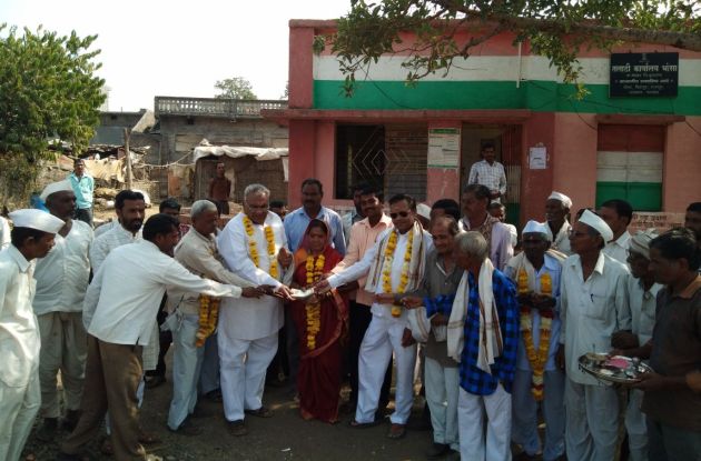 Buldhana: 11 thousand reward for water supply committee of Bhosa Gram Panchayat | बुलडाणा : भोसा ग्रामपंचायतच्या पाणीपुरवठा समितीला ११ हजाराचे बक्षीस