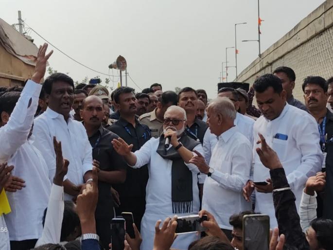 Give separate reservation to Maratha community, not from OBC; Elgar by Chhagan Bhujbal | मराठा समाजाला ओबीसीमधून नको, स्वतंत्र आरक्षण द्या; छगन भुजबळ यांचा एल्गार Give separate reservation to Maratha community, not from OBC; Elgar by Chhagan Bhujbal | मराठा समाजाला ओबीसीमधून नको, स्वतंत्र आरक्षण द्या; छगन भुजबळ यांचा एल्गार