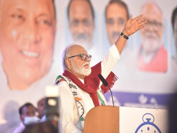 I was offered the post of chief minister; Secret explosion of Chhagan Bhujbal, Target on Sharad Pawar | ...तेव्हा मला मुख्यमंत्रिपदाची दिली होती ऑफर; छगन भुजबळांचा गौप्यस्फोट I was offered the post of chief minister; Secret explosion of Chhagan Bhujbal, Target on Sharad Pawar | ...तेव्हा मला मुख्यमंत्रिपदाची दिली होती ऑफर; छगन भुजबळांचा गौप्यस्फोट