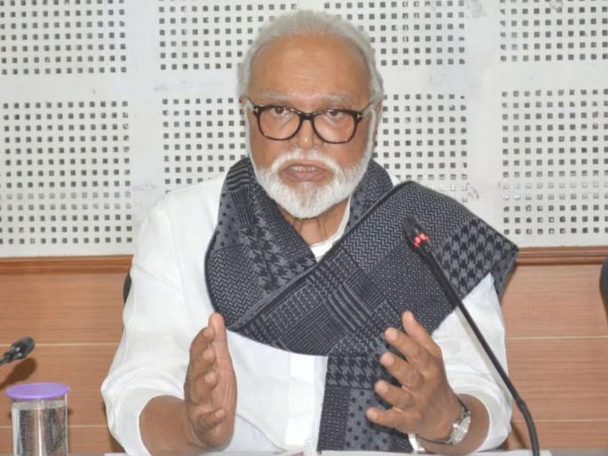I don't want a ministerial post by taking someone resignation; Chhagan Bhujbal spoke clearly on the Beed Sarpanch Santosh Deshmukh murder | कुणाचा तरी राजीनामा घेऊन मला मंत्रिपद नको; बीड प्रकरणावर छगन भुजबळ स्पष्टच बोलले I don't want a ministerial post by taking someone resignation; Chhagan Bhujbal spoke clearly on the Beed Sarpanch Santosh Deshmukh murder | कुणाचा तरी राजीनामा घेऊन मला मंत्रिपद नको; बीड प्रकरणावर छगन भुजबळ स्पष्टच बोलले