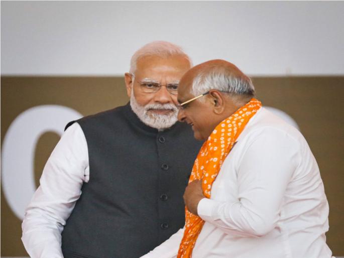 Bhupendra Patel as Chief Minister of Gujarat; 16 ministers also included in the cabinet | भूपेंद्र पटेल गुजरातच्या मुख्यमंत्रिपदी; १६ मंत्र्यांचाही मंत्रिमंडळात समावेश Bhupendra Patel as Chief Minister of Gujarat; 16 ministers also included in the cabinet | भूपेंद्र पटेल गुजरातच्या मुख्यमंत्रिपदी; १६ मंत्र्यांचाही मंत्रिमंडळात समावेश