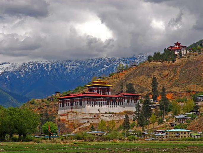 India will increase Bhutan's cooperation in the production of 4,500 crore hydroelectric power projects | भारताकडून भूतानला ४,५०० कोटी जलविद्युत निर्मितीबाबत सहकार्य वाढविणार   India will increase Bhutan's cooperation in the production of 4,500 crore hydroelectric power projects | भारताकडून भूतानला ४,५०० कोटी जलविद्युत निर्मितीबाबत सहकार्य वाढविणार